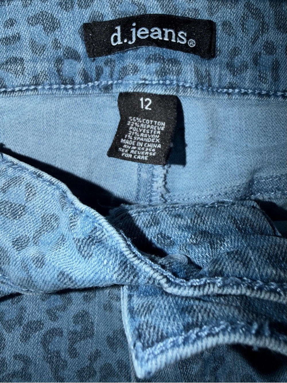 d. jeans Light Blue Leopard Skinny Jeans - Picture 5 of 5